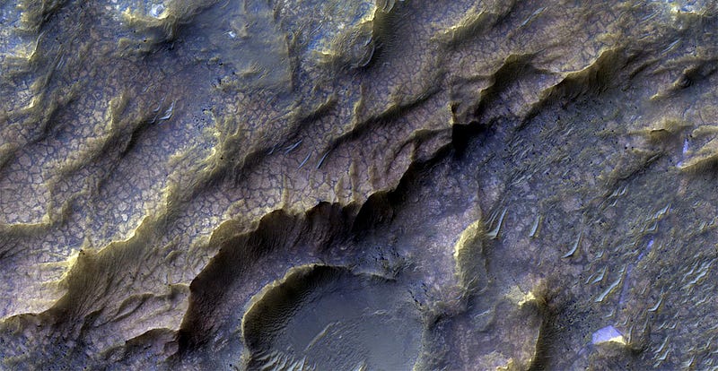 Geological formations on Mars shaped by water