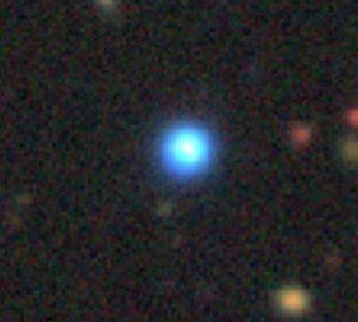 Optical blue quasar from 7 billion years ago